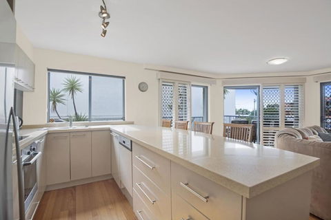 Breakwater Views Apartments - Darwin Holiday 3