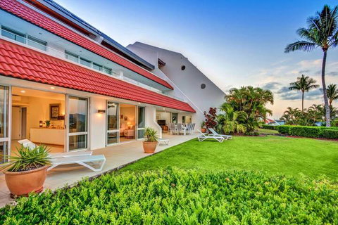 Bella Vista East 3 Luxury Ocean Views Large Flat Grassed Area + Buggy - Darwin Holiday 2