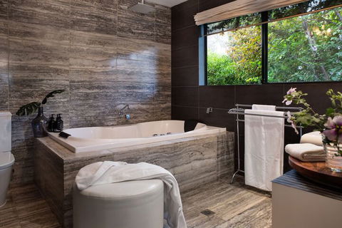 Lardi Lane - Darwin Holiday 3