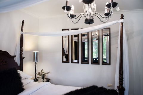 Lardi Lane - Darwin Holiday 6