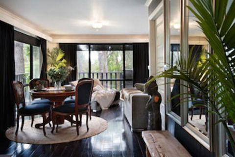 Lardi Lane - Darwin Holiday 0