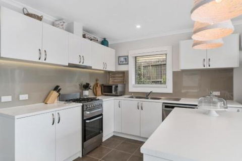 Mediterranean Serenity - Darwin Holiday 6