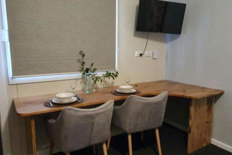 Cornwall House Accommodation - Darwin Holiday 7