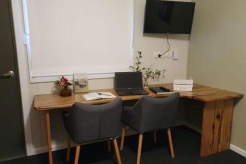 Cornwall House Accommodation - Darwin Holiday 2