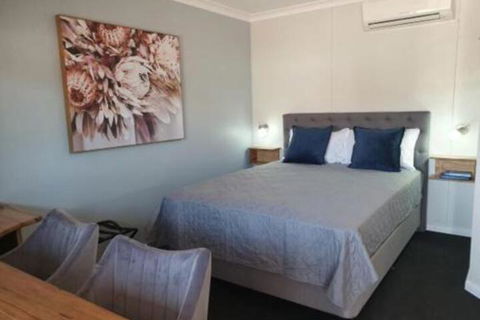 Cornwall House Accommodation - Darwin Holiday 3