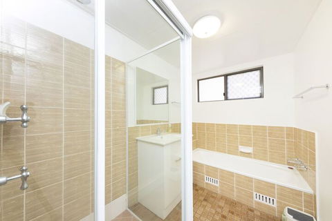 Breakers 11 - Darwin Holiday 7