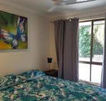 13 Coora Court Sleeps 6 pool air con pets - Darwin Holiday