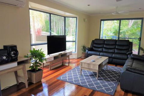 10 Naiad Court Beach Retreat In The Bush - Darwin Holiday 2