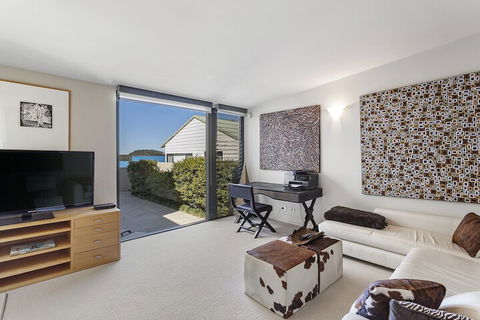 Foreshore Drive 55 - Darwin Holiday 3