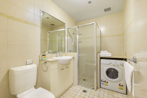 Sydney CBD 1 Bedroom Apart 1312 BRG - Darwin Holiday 4