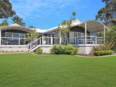 Akarana Beach House :: Jervis Bay Rentals - Darwin Holiday 4