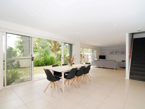 Acacia On Orion :: Jervis Bay Rentals - Darwin Holiday 1
