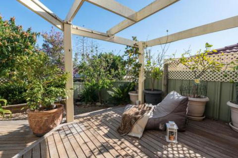 ULTRA SPACIOUS STYLISH HOME In PRESTONS SYDNEY - Darwin Holiday 5