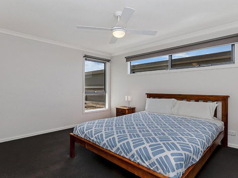 Southern Horizon - Darwin Holiday 4