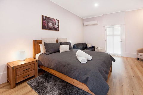 Little Hopwood Apartments No2 - Darwin Holiday 3