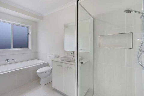 V & V Family Dream Away - Darwin Holiday 3