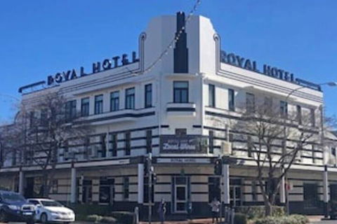 Royal Hotel Orange - Darwin Holiday 0