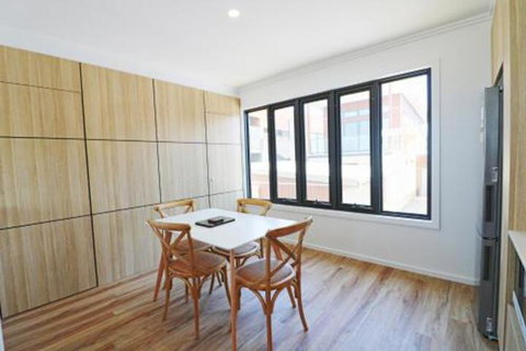 The Shore Break Eden - Darwin Holiday 3