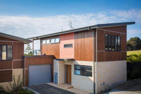 The Shore Break Eden - Darwin Holiday 5