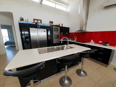 Carnarvon Beach Retreat - Darwin Holiday 3