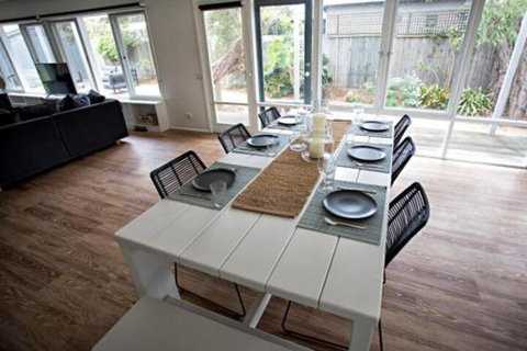 LONSDALE On GLANEUSE - Darwin Holiday 6