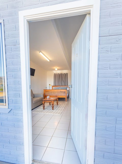 Penneshaw Beach Stay - Darwin Holiday 6