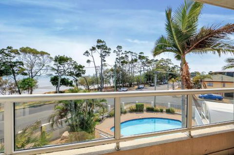 Bikinis & Martinis At Points North - Darwin Holiday 5