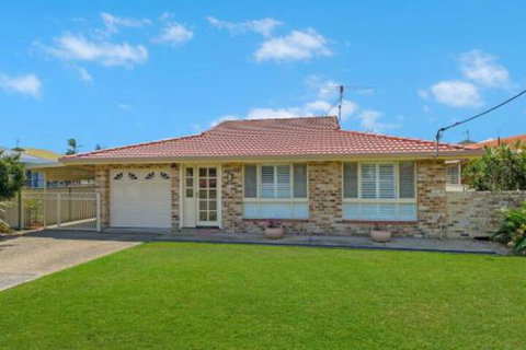 Burkeys 5 Main Street - Darwin Holiday 5