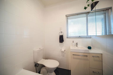 Urban Beach Shack Metres From The Beach & Cafes - Darwin Holiday 2