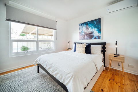 Urban Beach Shack Metres From The Beach & Cafes - Darwin Holiday 5