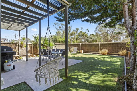 CAPELS REST CAPEL SOUND - Darwin Holiday 4