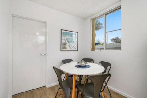 WAVES On MAIN 4 / 1 MAIN STREET - Darwin Holiday 7