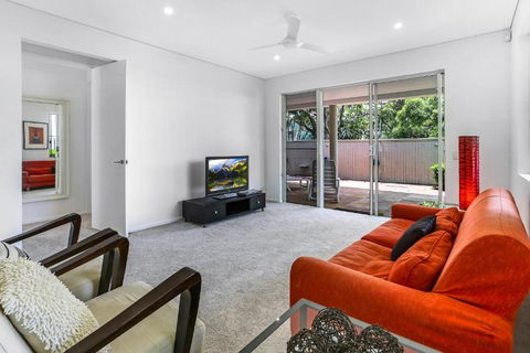 Enjoy The Views Sunshine Beach - Darwin Holiday 6