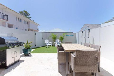 Wanda Waterfront Retreat Beautiful Beach House - Darwin Holiday 7