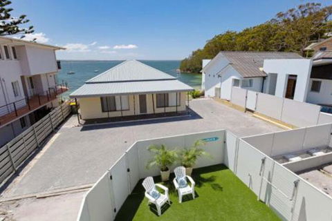 Wanda Waterfront Retreat Beautiful Beach House - Darwin Holiday 4