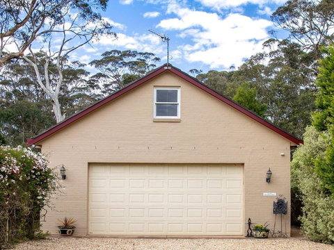 Old Mansfield Loft Gardens Gazebo & Getaways - Darwin Holiday 1