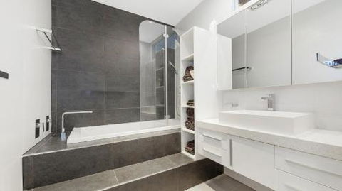 Coastal Haven - Darwin Holiday 6