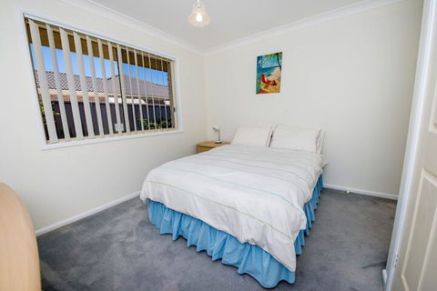 Whitesands Road Unit 2 / 12 - Darwin Holiday 2