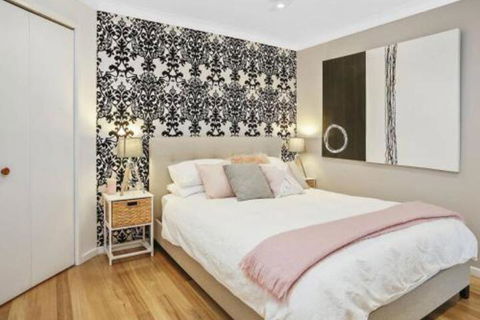 SEAVIEW Ocean Views From A Modern Townhouse - Darwin Holiday 3