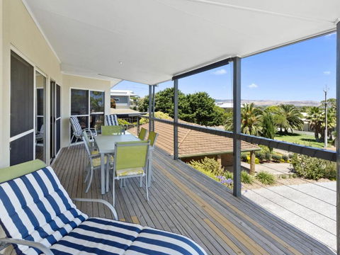 Carri Away 15 Solitude Drive - Darwin Holiday 3