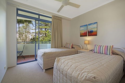 Stunning Views Great Location Sunshine Beach! Unit 1 Vista Pacific 12 Bryan Street - Darwin Holiday 3