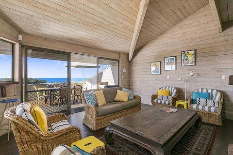 Sunshine Beach Serenity & Pet Friendly ! 9 Seaview Terrace Sunshine Beach QLD 4567 - Darwin Holiday 7