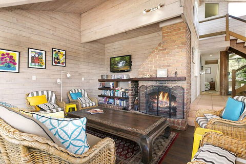 Sunshine Beach Serenity & Pet Friendly ! 9 Seaview Terrace Sunshine Beach QLD 4567 - Darwin Holiday 6