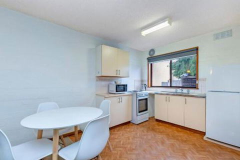 Eastern Beach Units #2 - Darwin Holiday 5