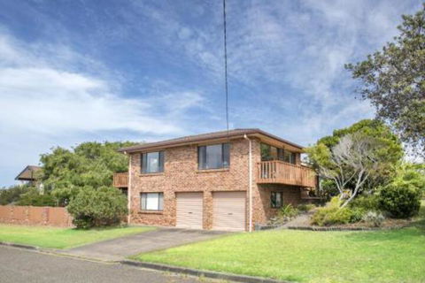 Deering 106 ULLADULLA - Darwin Holiday 3