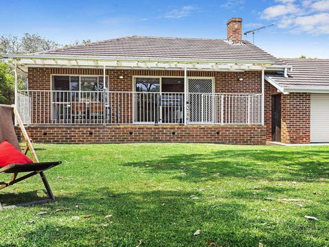 Fern Way Beach House 70m To Beach - Darwin Holiday 5