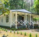Franklin An Escape to the Country - Darwin Holiday