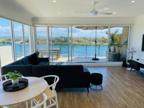 Regatta 24 - Darwin Holiday 1