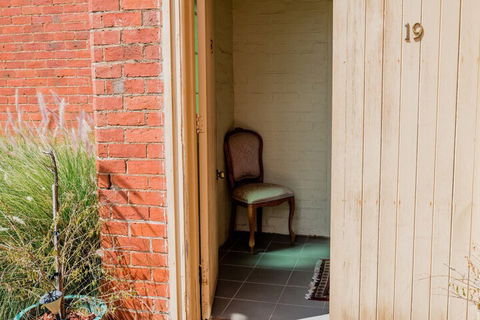 Castlemaine Colonial Motel - Darwin Holiday 1