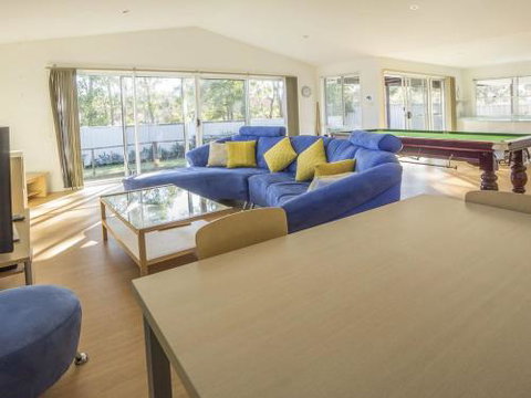 Conley Ave 8 Pet Friendly OUTSIDE Only - Darwin Holiday 3